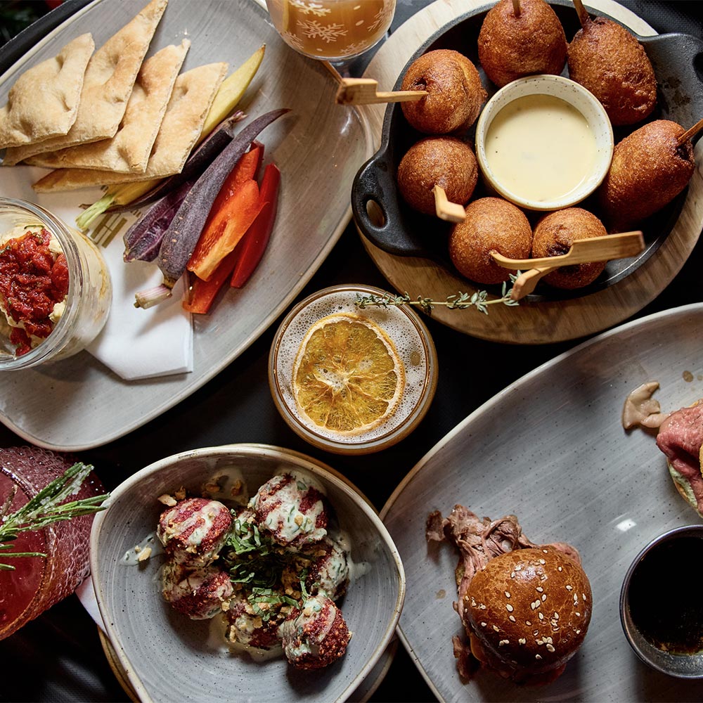 HC Tavern + Kitchen Lunch & Dinner